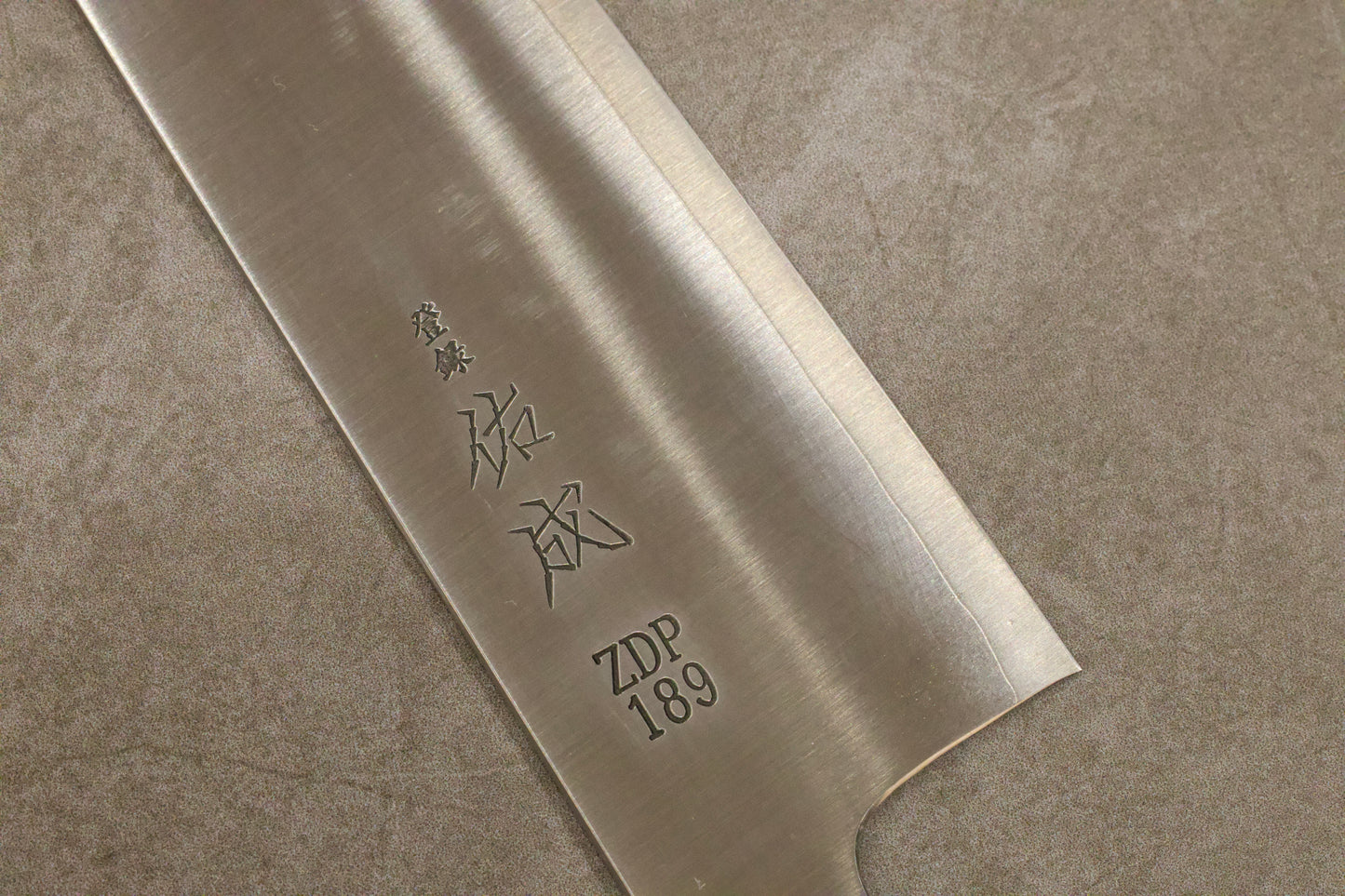 佑成積層ZDP189粉末鋼牛刀240mm/佑成积层ZDP189粉末钢牛刀240mm/SUKENARI Japanese chef knife Gyuto ZDP-189 24cm/ 9.45inch