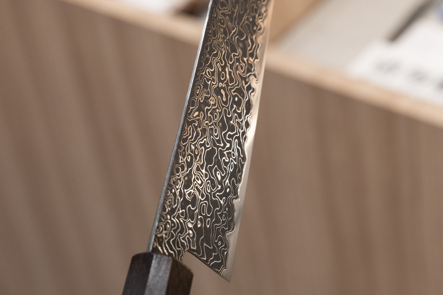 Hatsukokoro Ryuhyo Black Damascus SG2 Gyuto 210mm 初心流氷黒染めSG2ダマスカス牛刀210mm