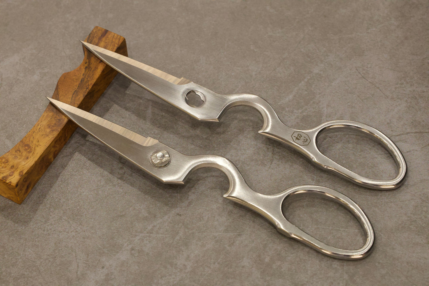 HATSUKOKORO AUS-6 Kitchen Shears scissors ASHK-200 初心丸章AUS6ハサミASHK-200