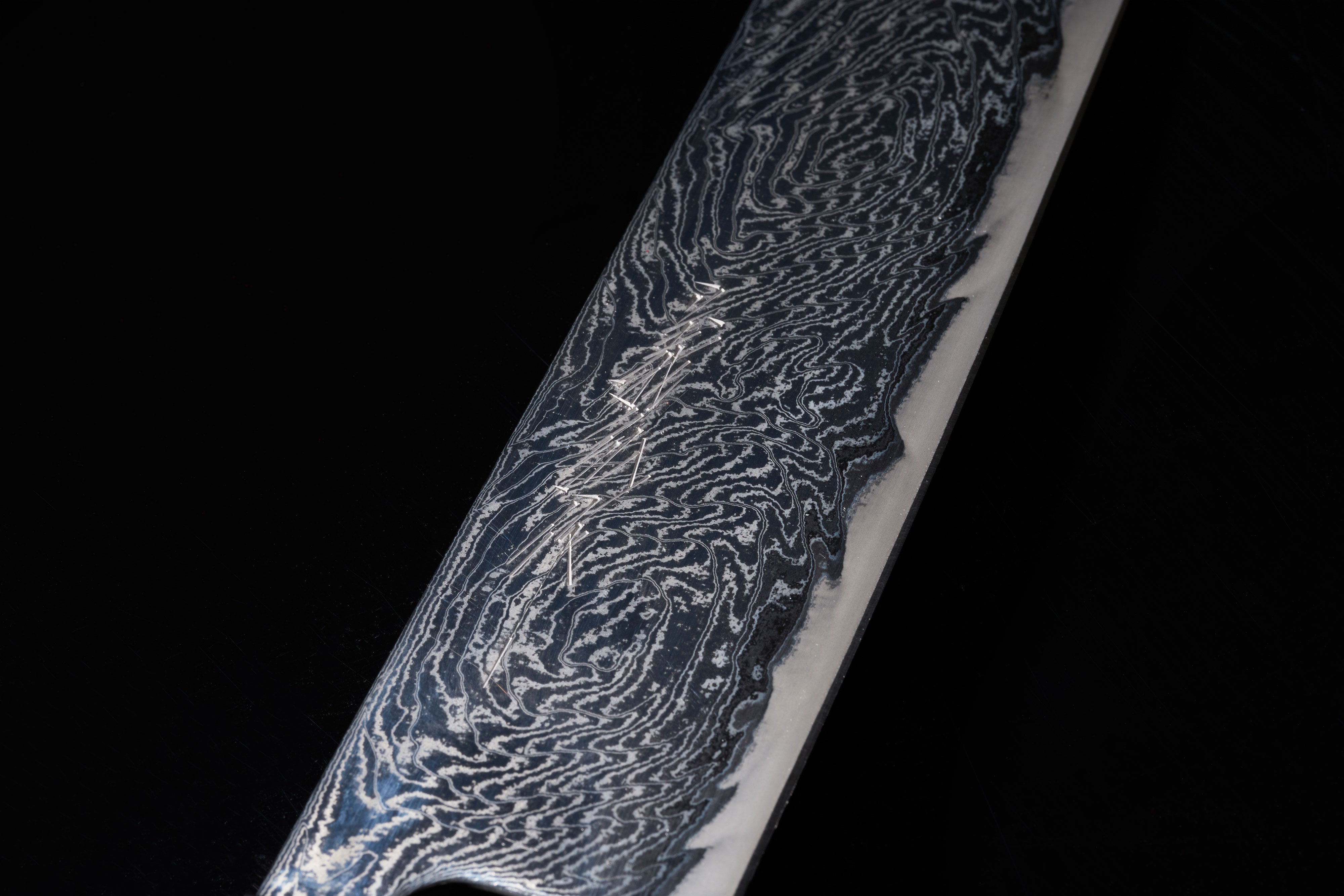 日本主厨刀切付牛刀郷右馬允義弘涡潮系列AUS-10钢24cm – GinkaHamono