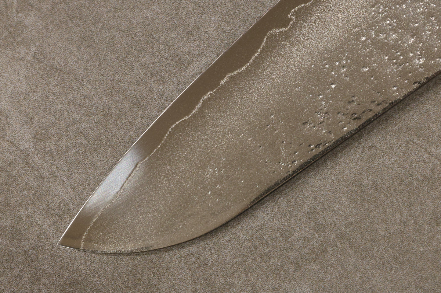 Hatsukokoro Nashiji AUS-8 Santoku 165mm 初心AUS-8梨地三德165mm