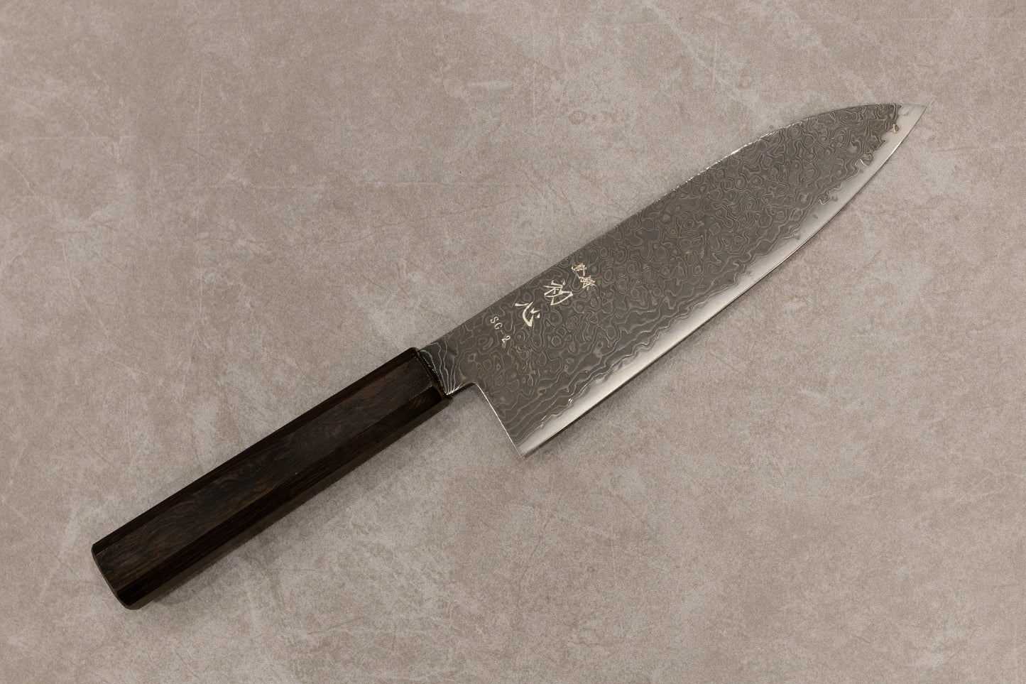 Hatsukokoro Ryuhyo Black Damascus SG2 Santoku 180mm 初心流氷黒染めSG2ダマスカス三徳180mm