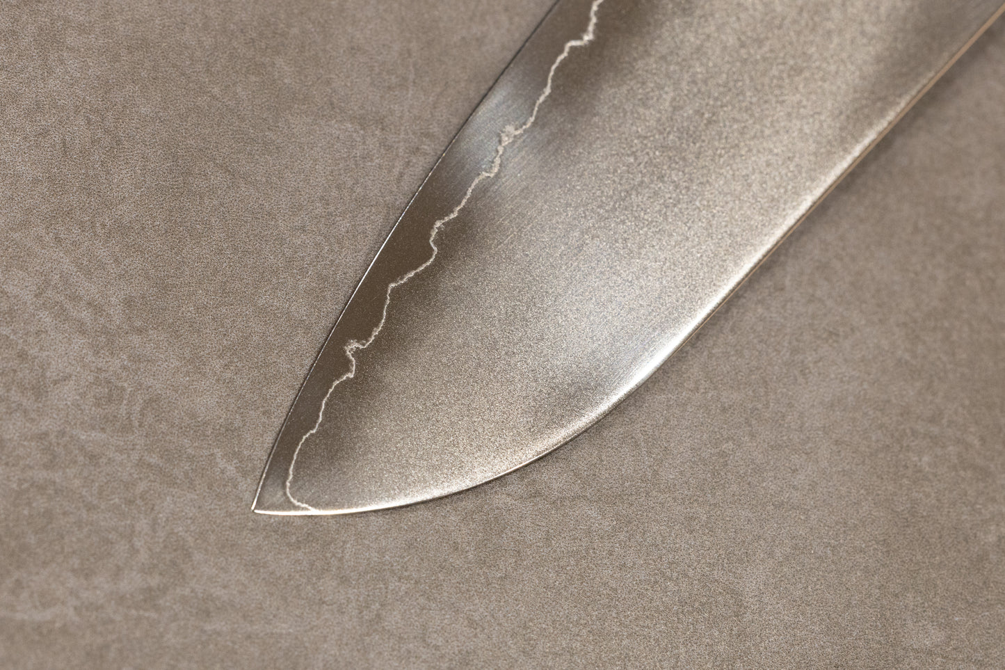 Hatsukokoro Hikari SLD 3 Layer Santoku 165mm 初心光シリーズSLD三層三徳165mm